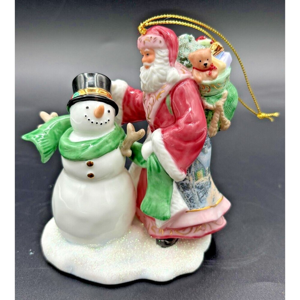 Thomas Kinkade Lighted Figurine Spirit of Winter's Glow Bone China 2004 Bradford